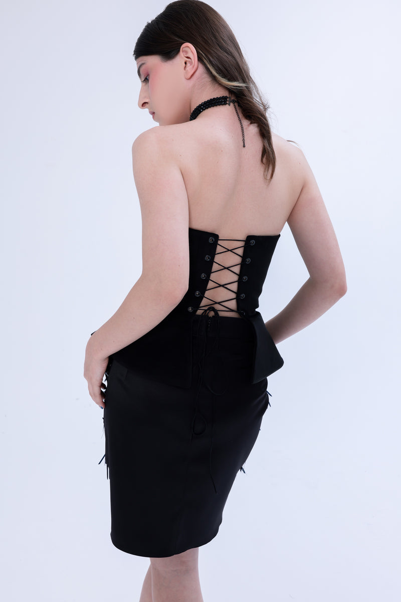 Asymmetric corset